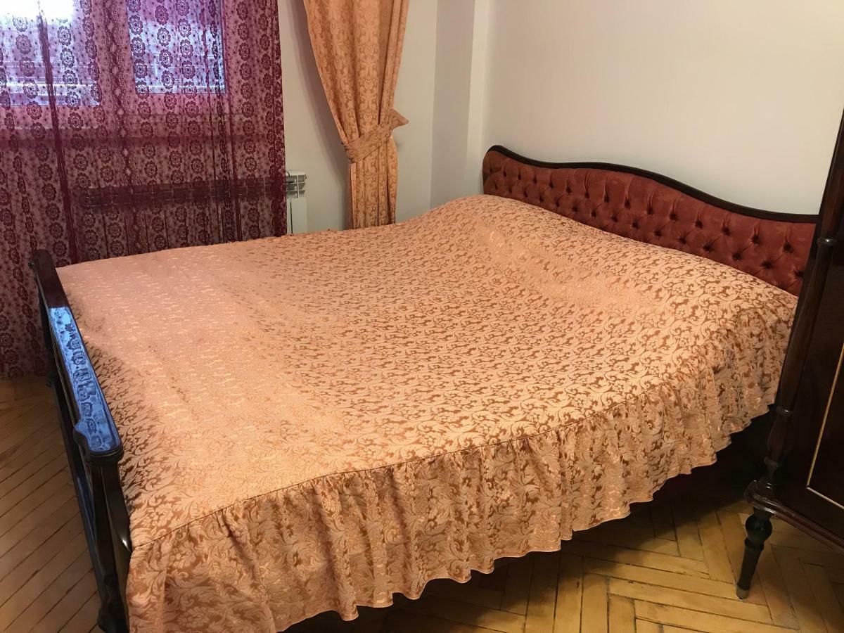33 Martiros Saryan Street Apartment Ереван Екстериор снимка