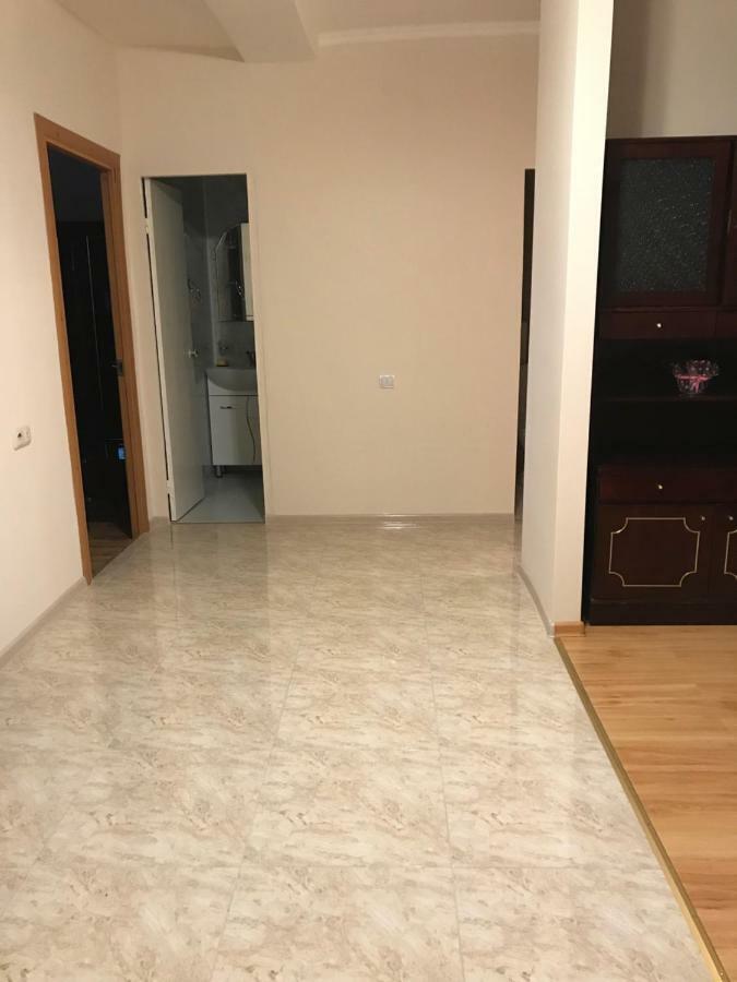 33 Martiros Saryan Street Apartment Ереван Екстериор снимка
